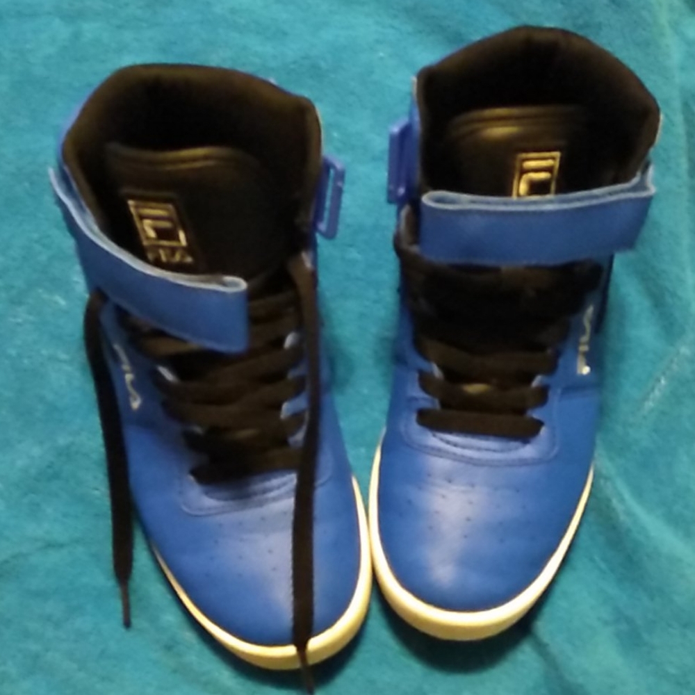 🤑💥 Quick price drop hurry!!!Sneakers (FILA)